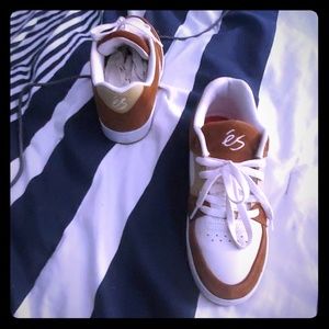 Es size 9 shoe